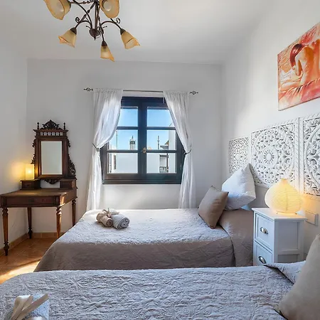 Aretina's Lanzarote Retreat Hébergement de vacances Costa Teguise